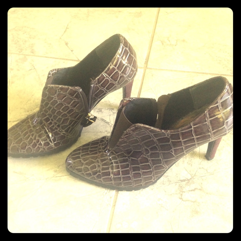 J. Renee bootie shows